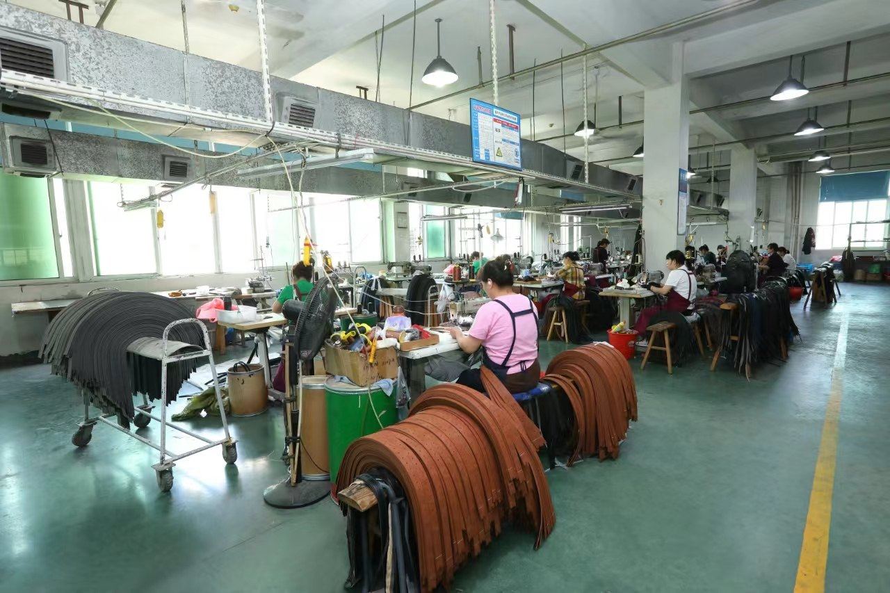 LEBO belt production workshop